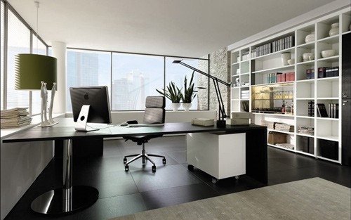 1454554587-position-your-desk-away-from-the-door